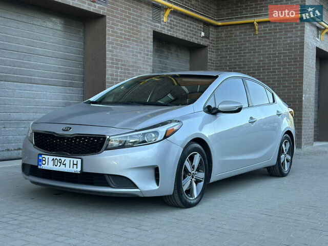 Серый Киа Форте, объемом двигателя 2 л и пробегом 95 тыс. км за 12999 $, фото 2 на Automoto.ua