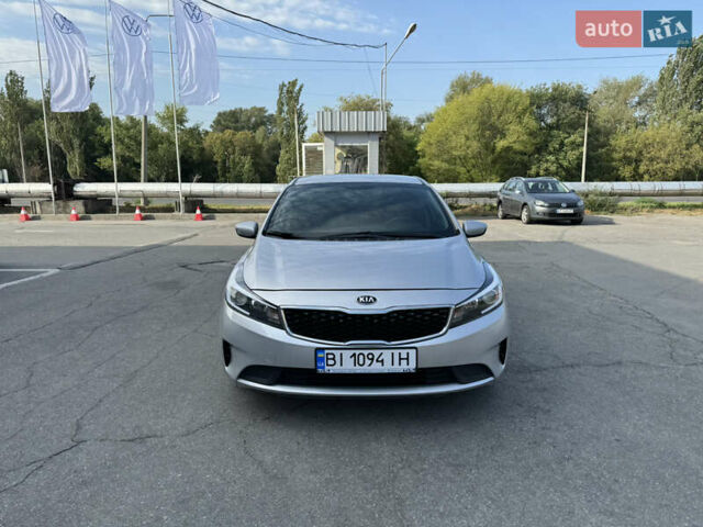 Серый Киа Форте, объемом двигателя 2 л и пробегом 88 тыс. км за 14000 $, фото 1 на Automoto.ua