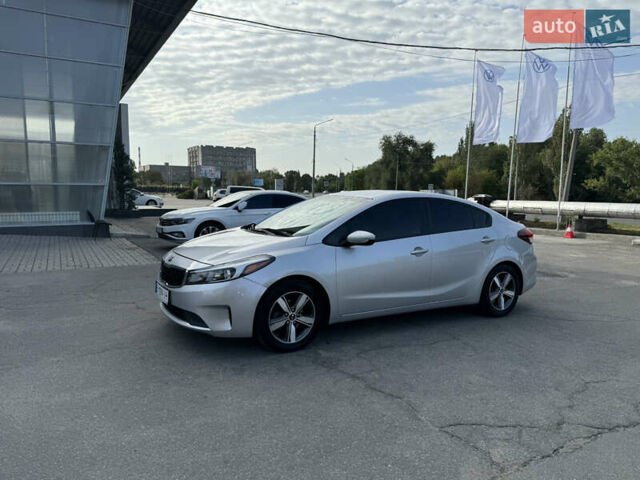 Серый Киа Форте, объемом двигателя 2 л и пробегом 88 тыс. км за 14000 $, фото 10 на Automoto.ua