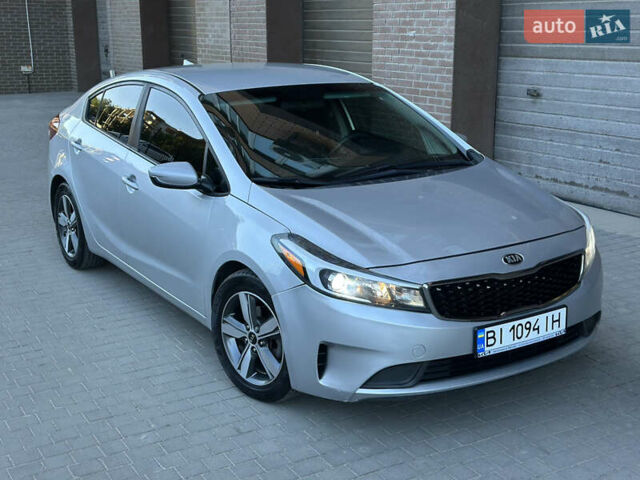 Серый Киа Форте, объемом двигателя 2 л и пробегом 95 тыс. км за 12999 $, фото 8 на Automoto.ua