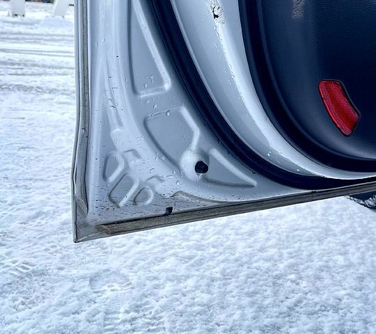 Серый Киа Форте, объемом двигателя 2 л и пробегом 115 тыс. км за 11000 $, фото 4 на Automoto.ua