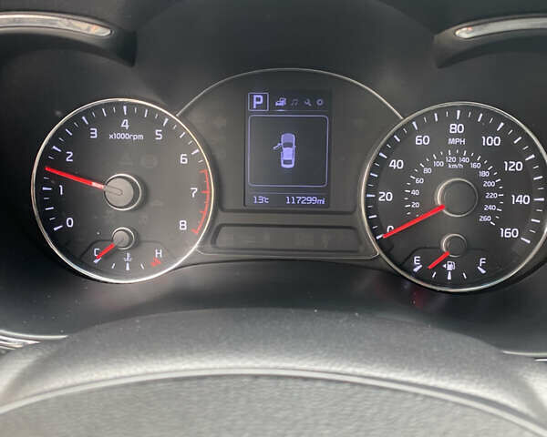 Серый Киа Форте, объемом двигателя 2 л и пробегом 180 тыс. км за 9500 $, фото 2 на Automoto.ua