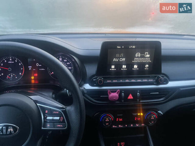 Серый Киа Форте, объемом двигателя 2 л и пробегом 98 тыс. км за 14500 $, фото 13 на Automoto.ua