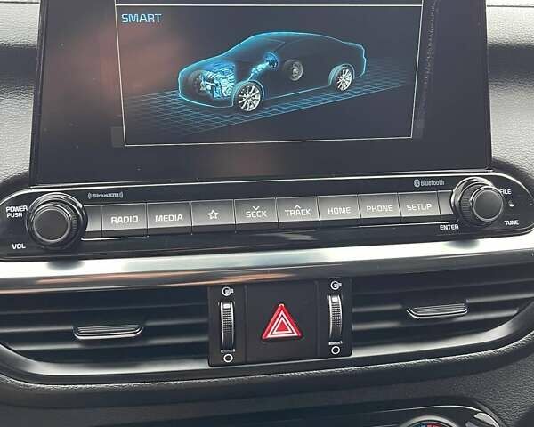 Сірий Кіа Форте, об'ємом двигуна 2 л та пробігом 75 тис. км за 15700 $, фото 36 на Automoto.ua