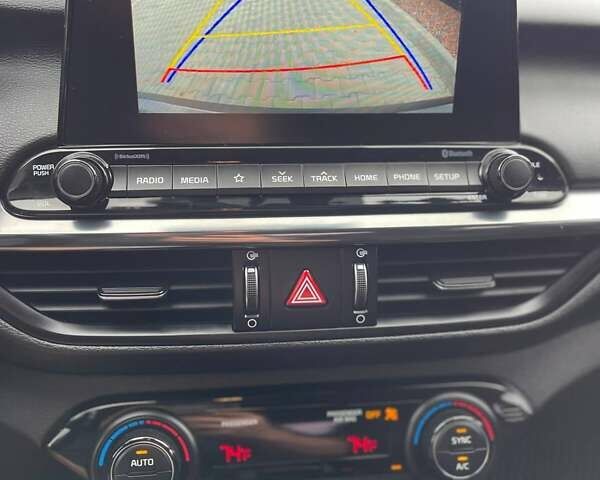 Сірий Кіа Форте, об'ємом двигуна 2 л та пробігом 75 тис. км за 15700 $, фото 43 на Automoto.ua