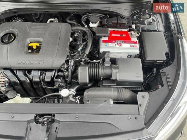 Сірий Кіа Форте, об'ємом двигуна 2 л та пробігом 75 тис. км за 15700 $, фото 26 на Automoto.ua