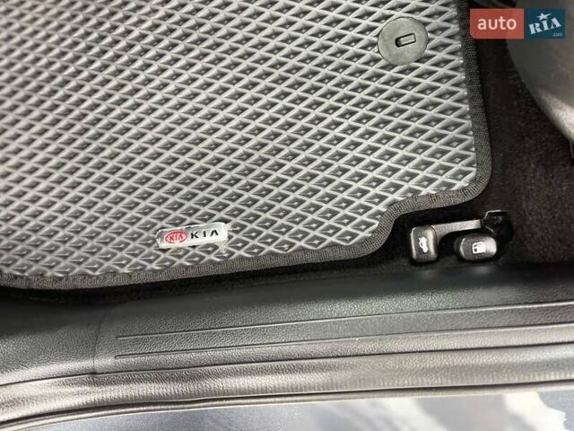 Сірий Кіа Форте, об'ємом двигуна 2 л та пробігом 75 тис. км за 15700 $, фото 53 на Automoto.ua