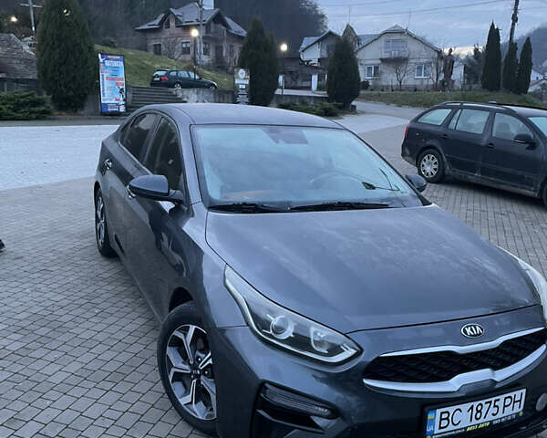 Серый Киа Форте, объемом двигателя 2 л и пробегом 98 тыс. км за 14500 $, фото 12 на Automoto.ua