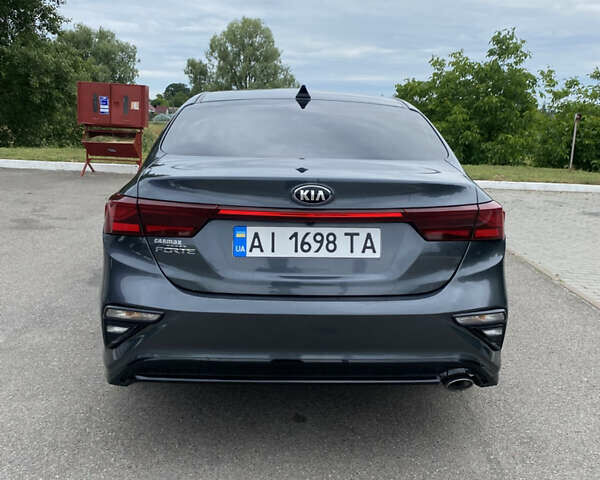 Серый Киа Форте, объемом двигателя 2 л и пробегом 110 тыс. км за 15300 $, фото 5 на Automoto.ua