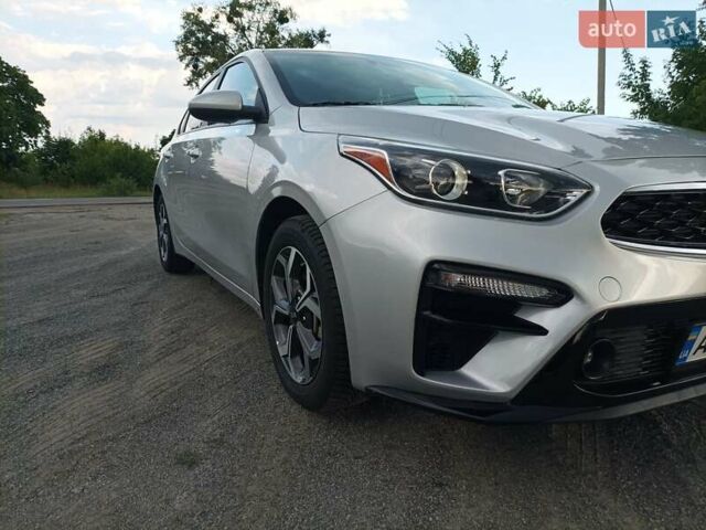 Серый Киа Форте, объемом двигателя 2 л и пробегом 32 тыс. км за 13990 $, фото 4 на Automoto.ua