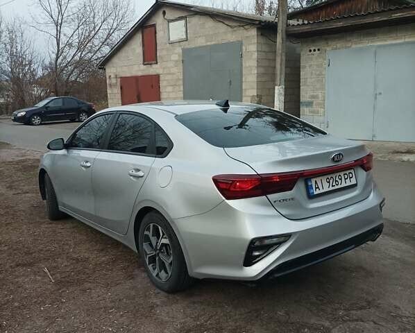 Серый Киа Форте, объемом двигателя 2 л и пробегом 32 тыс. км за 14300 $, фото 6 на Automoto.ua