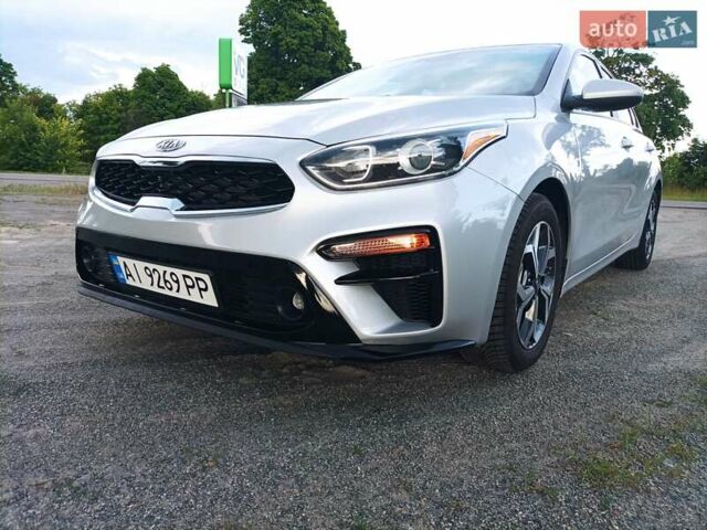 Серый Киа Форте, объемом двигателя 2 л и пробегом 32 тыс. км за 13990 $, фото 12 на Automoto.ua