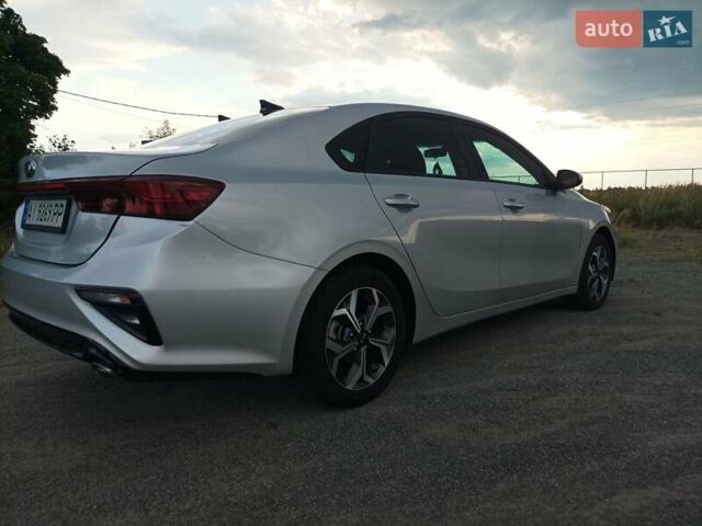 Серый Киа Форте, объемом двигателя 2 л и пробегом 32 тыс. км за 13990 $, фото 5 на Automoto.ua