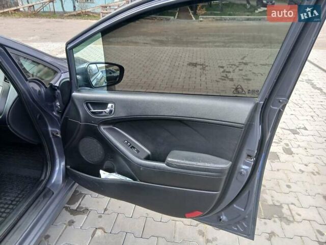Синий Киа Форте, объемом двигателя 1.8 л и пробегом 307 тыс. км за 6900 $, фото 53 на Automoto.ua