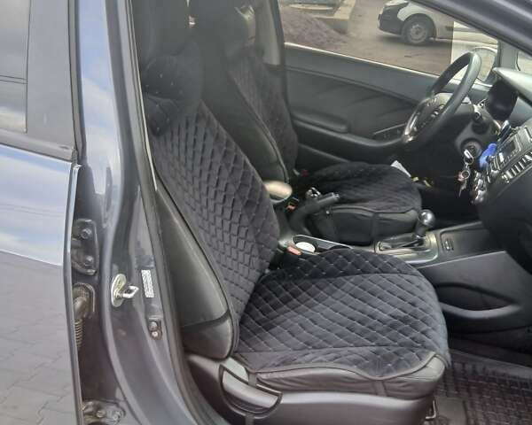 Синий Киа Форте, объемом двигателя 1.8 л и пробегом 307 тыс. км за 6900 $, фото 52 на Automoto.ua
