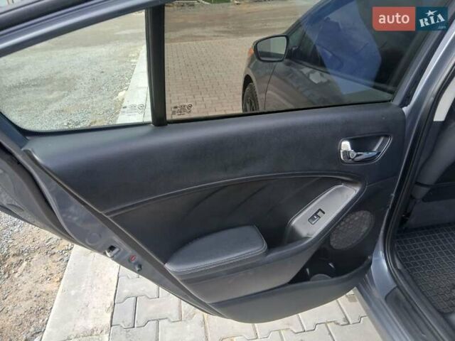 Синий Киа Форте, объемом двигателя 1.8 л и пробегом 307 тыс. км за 6900 $, фото 24 на Automoto.ua