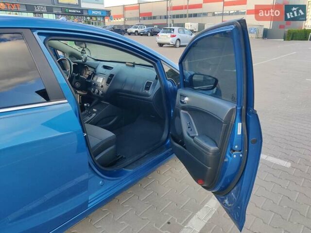 Синий Киа Форте, объемом двигателя 2 л и пробегом 174 тыс. км за 8600 $, фото 10 на Automoto.ua