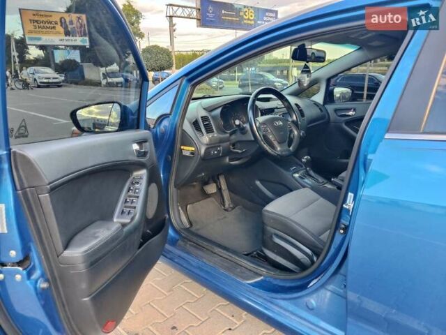 Синий Киа Форте, объемом двигателя 2 л и пробегом 174 тыс. км за 8600 $, фото 8 на Automoto.ua
