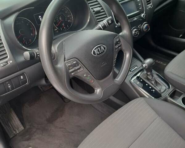 Синий Киа Форте, объемом двигателя 2 л и пробегом 97 тыс. км за 9300 $, фото 10 на Automoto.ua