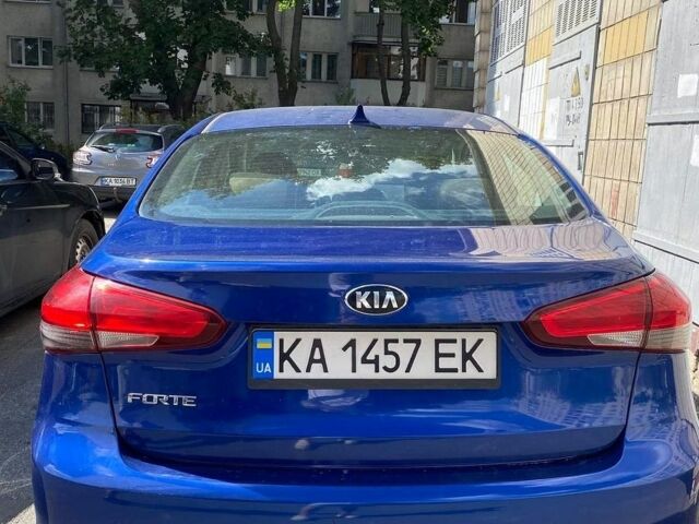 Синій Кіа Форте, об'ємом двигуна 2 л та пробігом 135 тис. км за 10000 $, фото 3 на Automoto.ua
