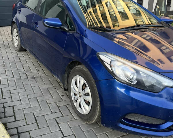 Синій Кіа Форте, об'ємом двигуна 2 л та пробігом 207 тис. км за 8200 $, фото 3 на Automoto.ua