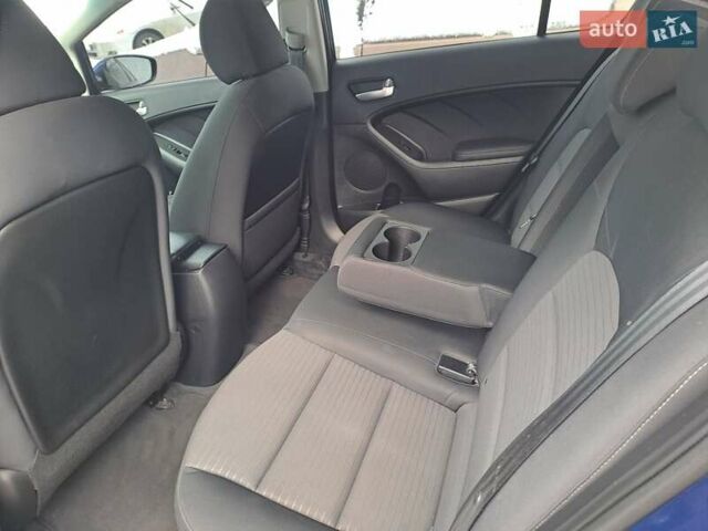 Синий Киа Форте, объемом двигателя 2 л и пробегом 97 тыс. км за 9300 $, фото 12 на Automoto.ua