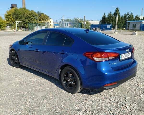 Синий Киа Форте, объемом двигателя 2 л и пробегом 172 тыс. км за 9700 $, фото 8 на Automoto.ua