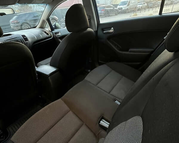 Синий Киа Форте, объемом двигателя 2 л и пробегом 207 тыс. км за 8200 $, фото 11 на Automoto.ua