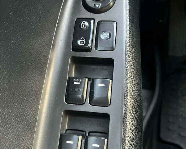 Синий Киа Форте, объемом двигателя 2 л и пробегом 207 тыс. км за 8200 $, фото 9 на Automoto.ua