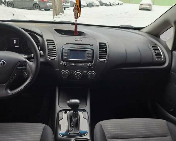 Синий Киа Форте, объемом двигателя 2 л и пробегом 97 тыс. км за 9300 $, фото 9 на Automoto.ua