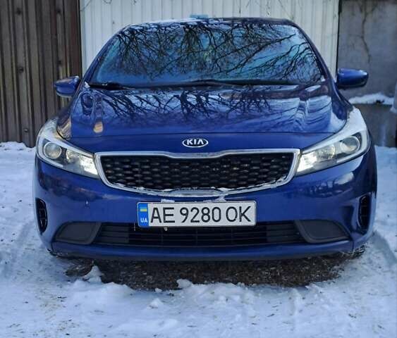 Синий Киа Форте, объемом двигателя 2 л и пробегом 97 тыс. км за 9300 $, фото 5 на Automoto.ua