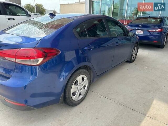 Синий Киа Форте, объемом двигателя 2 л и пробегом 142 тыс. км за 2100 $, фото 3 на Automoto.ua