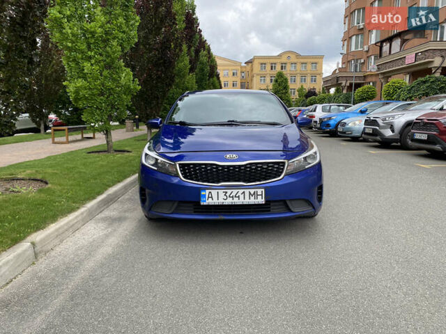 Синий Киа Форте, объемом двигателя 2 л и пробегом 157 тыс. км за 8500 $, фото 2 на Automoto.ua