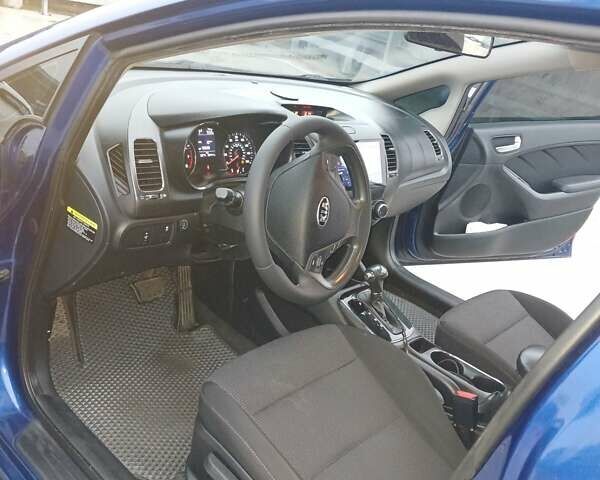 Синий Киа Форте, объемом двигателя 2 л и пробегом 152 тыс. км за 8400 $, фото 15 на Automoto.ua