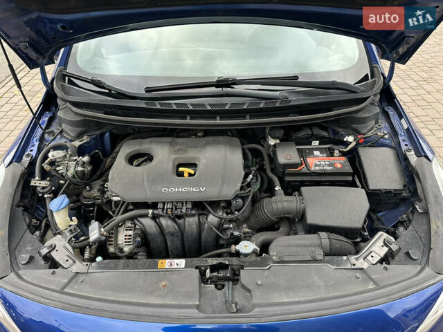 Кіа Форте 2017 у Києві на Automoto.ua Синій Кіа Форте, об'ємом двигуна 2 л та пробігом 145 тис. км за 9900 $, фото 17 на Automoto.ua
