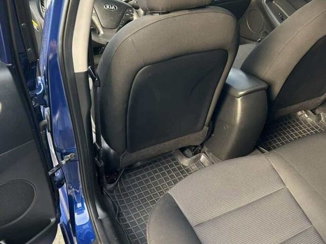 Синій Кіа Форте, об'ємом двигуна 2 л та пробігом 125 тис. км за 11200 $, фото 10 на Automoto.ua