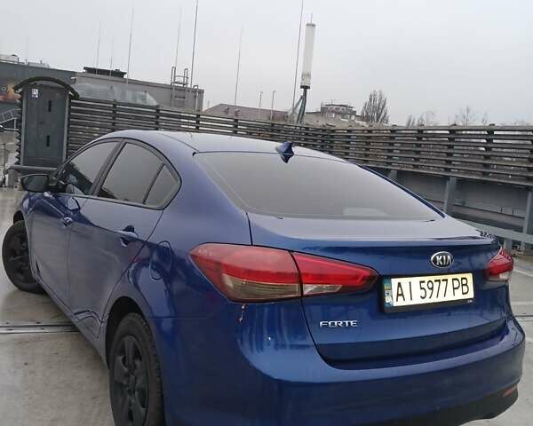 Синий Киа Форте, объемом двигателя 2 л и пробегом 152 тыс. км за 8400 $, фото 4 на Automoto.ua