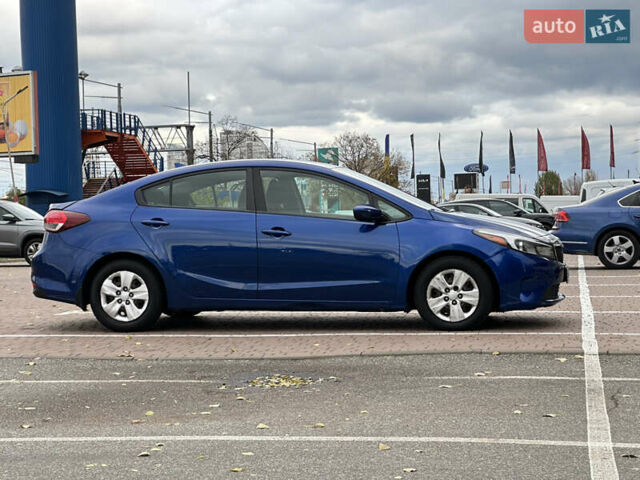 Кіа Форте 2017 у Києві на Automoto.ua Синій Кіа Форте, об'ємом двигуна 2 л та пробігом 145 тис. км за 9900 $, фото 1 на Automoto.ua