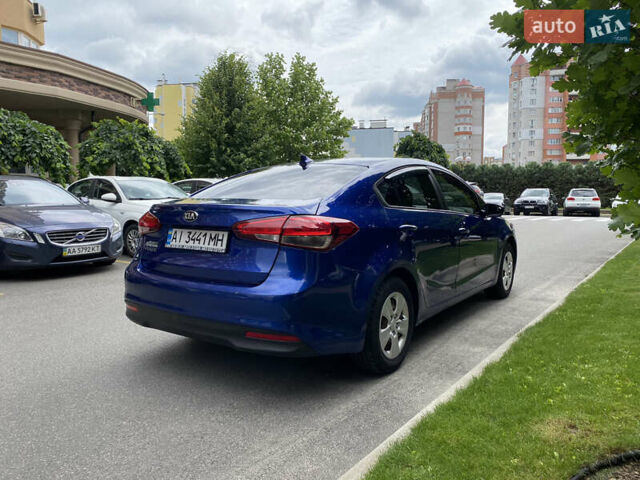 Синий Киа Форте, объемом двигателя 2 л и пробегом 157 тыс. км за 8500 $, фото 7 на Automoto.ua