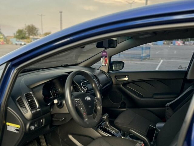 Синий Киа Форте, объемом двигателя 2 л и пробегом 125 тыс. км за 11200 $, фото 15 на Automoto.ua