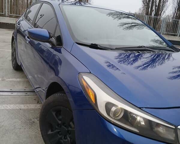 Синий Киа Форте, объемом двигателя 2 л и пробегом 152 тыс. км за 8400 $, фото 2 на Automoto.ua