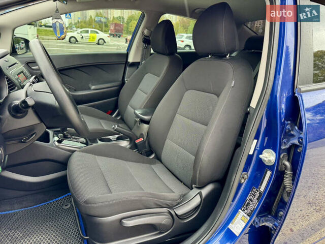 Синий Киа Форте, объемом двигателя 2 л и пробегом 179 тыс. км за 9700 $, фото 11 на Automoto.ua