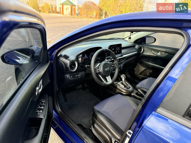 Синій Кіа Форте, об'ємом двигуна 2 л та пробігом 84 тис. км за 13700 $, фото 16 на Automoto.ua
