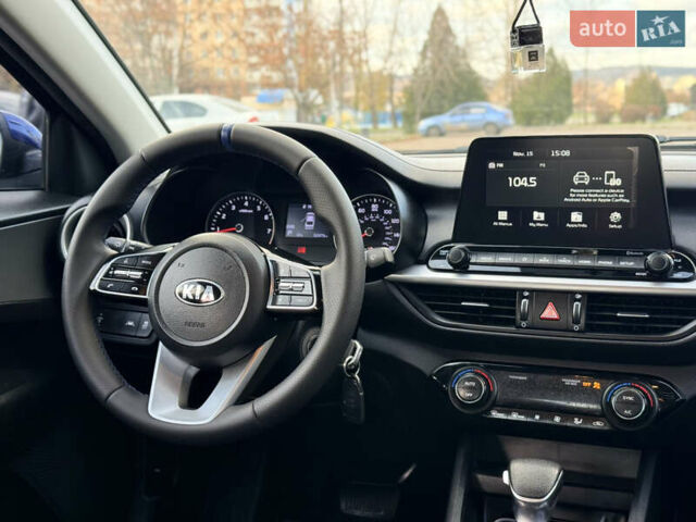 Синій Кіа Форте, об'ємом двигуна 2 л та пробігом 84 тис. км за 13700 $, фото 26 на Automoto.ua