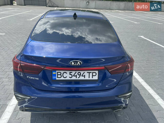Синій Кіа Форте, об'ємом двигуна 2 л та пробігом 99 тис. км за 15000 $, фото 3 на Automoto.ua