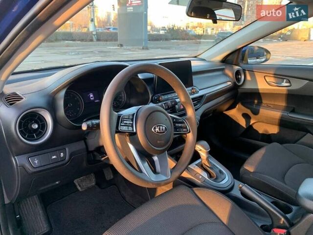 Синий Киа Форте, объемом двигателя 2 л и пробегом 44 тыс. км за 14900 $, фото 9 на Automoto.ua