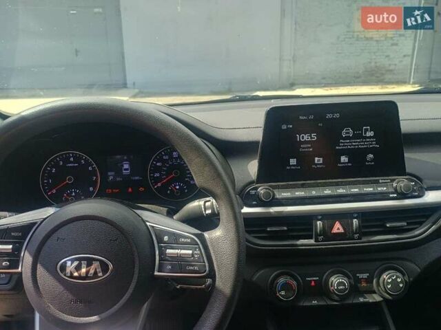 Синий Киа Форте, объемом двигателя 2 л и пробегом 110 тыс. км за 13300 $, фото 4 на Automoto.ua