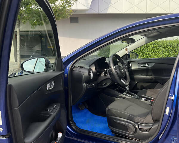 Синий Киа Форте, объемом двигателя 2 л и пробегом 44 тыс. км за 14900 $, фото 10 на Automoto.ua