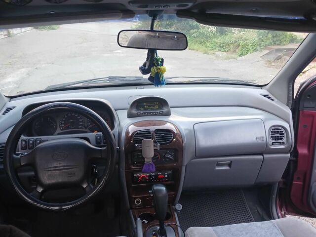 Красный Киа Джойс, объемом двигателя 2 л и пробегом 370 тыс. км за 2700 $, фото 2 на Automoto.ua