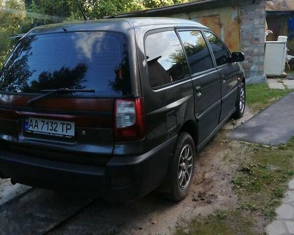 Серый Киа Джойс, объемом двигателя 2 л и пробегом 280 тыс. км за 3500 $, фото 2 на Automoto.ua